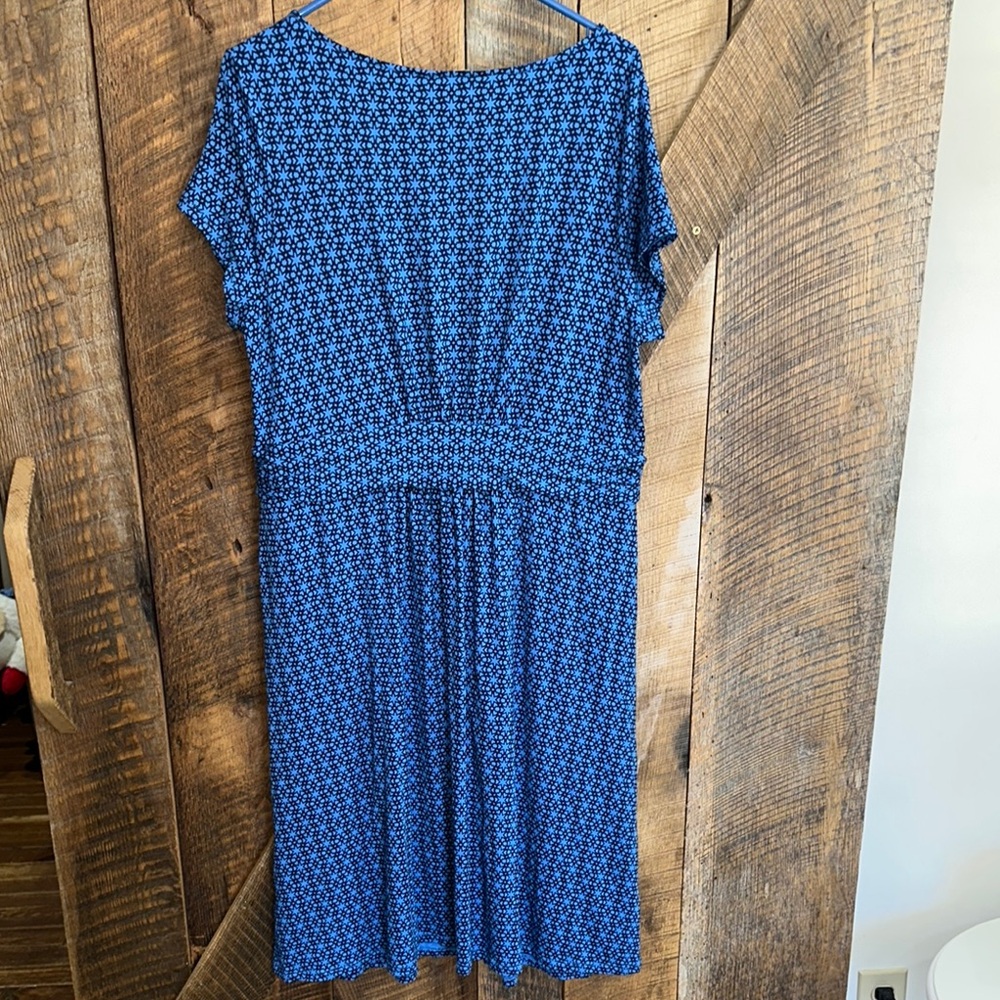 Boden Blue Short Sleeve Midi dress. B12 - Picture 7 of 9